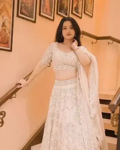 Escort Salempur